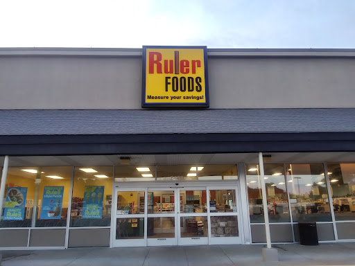 Grocery Store «Ruler», reviews and photos, 2458 W Clay St, St Charles, MO 63301, USA