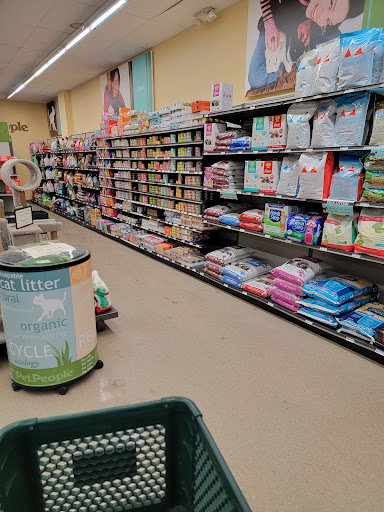 Pet Supply Store «PetPeople», reviews and photos, 4631 Everhard Rd NW, Canton, OH 44718, USA