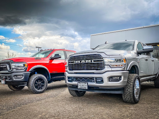 Auto Parts Store «Newberg Dodge Jeep Chrysler Ram», reviews and photos, 2809 Portland Rd, Newberg, OR 97132, USA