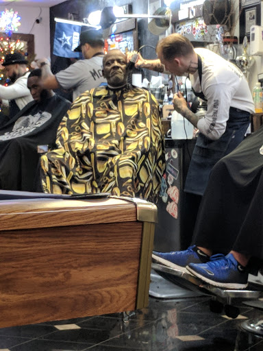 Barber Shop «Whiskers Barber Co. & Shave Parlor», reviews and photos, 3868 Penn Ave, Sinking Spring, PA 19608, USA