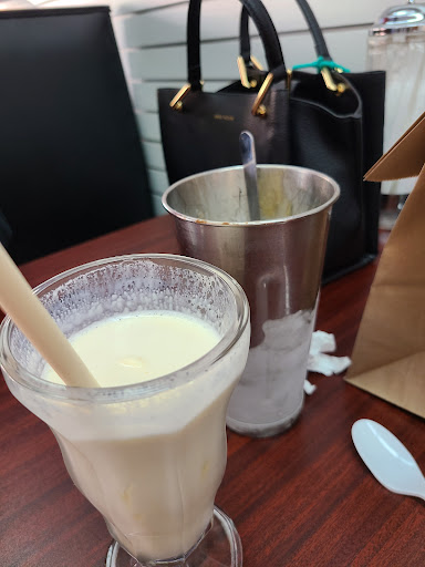 Gift Shop «Hurst Discount Drug And Soda Fountain», reviews and photos, 102 N 3rd St, Bardstown, KY 40004, USA