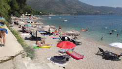 Foto von Trstenica beach mit geräumige bucht
