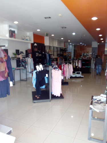 Mininha Pronto A Vestir E Cabeleireiro - Carregal do Sal