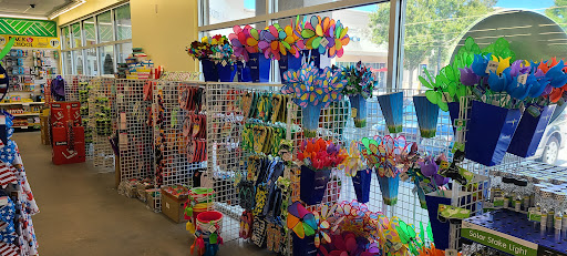 Dollar Store «Dollar Tree», reviews and photos, 1560 W Orange Blossom Trail, Apopka, FL 32712, USA
