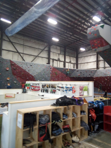 Rock Climbing Gym «Hoosier Heights Indianapolis», reviews and photos, 9850 Mayflower Park Dr, Carmel, IN 46032, USA