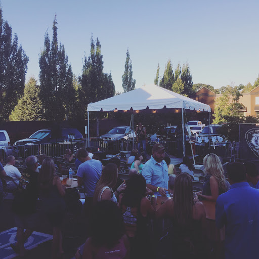 Bar «b² Taphouse», reviews and photos, 4336 Commercial St SE #150, Salem, OR 97302, USA