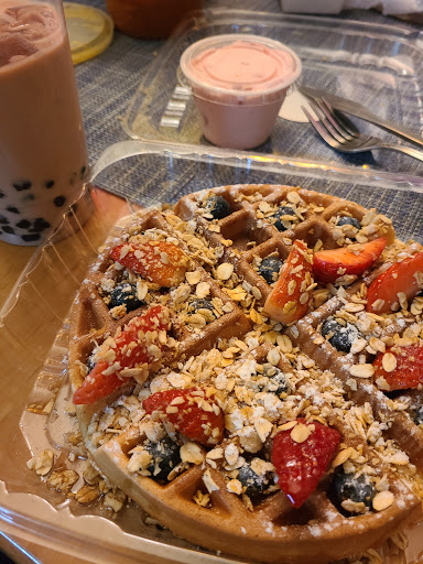 Asian Fusion Restaurant «Kulu Desserts», reviews and photos, 806 62nd St, Brooklyn, NY 11220, USA