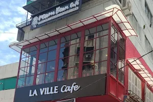 La Ville Cafe image
