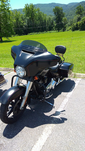 Used Motorcycle Dealer «Blue Ridge Riders», reviews and photos, 887 Tunnel Rd, Asheville, NC 28805, USA