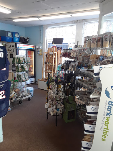 Pet Store «Worldly Pets Outlet», reviews and photos, 112 Pleasant St, Marblehead, MA 01945, USA
