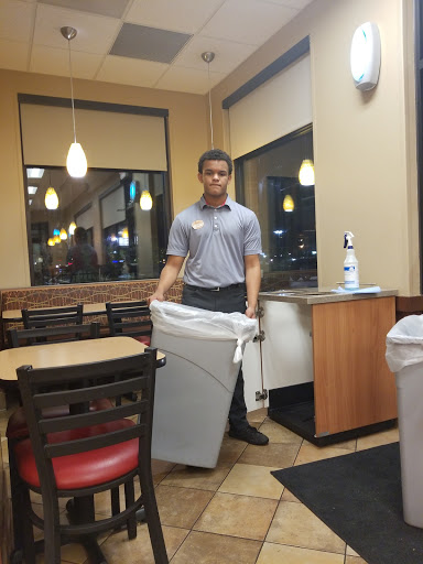 Fast Food Restaurant «Chick-fil-A», reviews and photos, 11820 Fountains Way, Maple Grove, MN 55369, USA