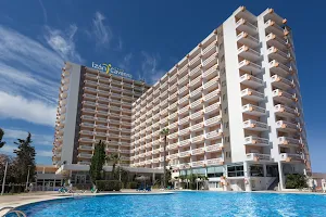 Hotel Izán Cavanna image