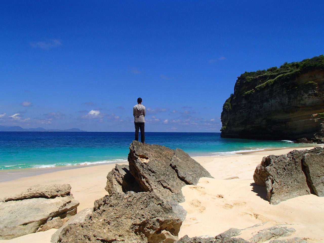 Foto von Tanjung Porok Beach mit sehr sauber Sauberkeitsgrad