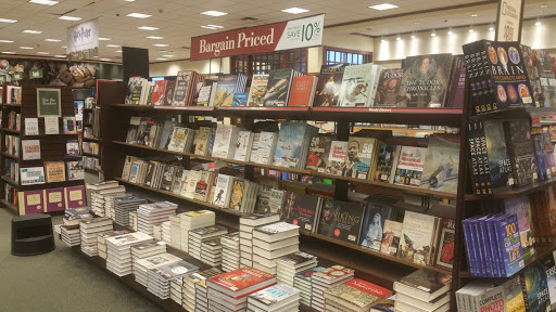 Book Store «Barnes & Noble», reviews and photos, 3454 Erie Blvd E, Syracuse, NY 13214, USA
