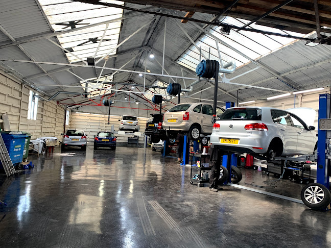 Reviews of I&D Auto Servicing in Woking - Auto repair shop