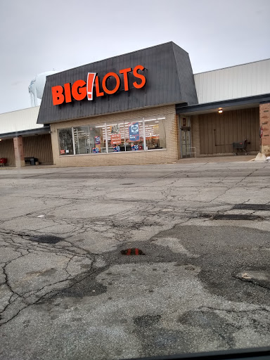Discount Store «Big Lots», reviews and photos, 3365 Navarre Ave, Oregon, OH 43616, USA