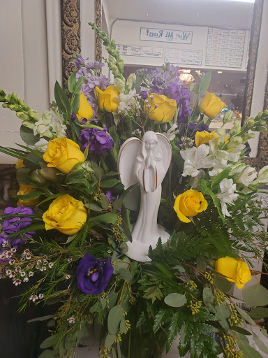 Florist «Shaw And Boehler Florist», reviews and photos, 31 Clinton Ave, Cortland, NY 13045, USA