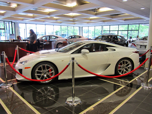 Lexus Dealer «Lindsay Lexus of Alexandria», reviews and photos, 3410 King St, Alexandria, VA 22302, USA