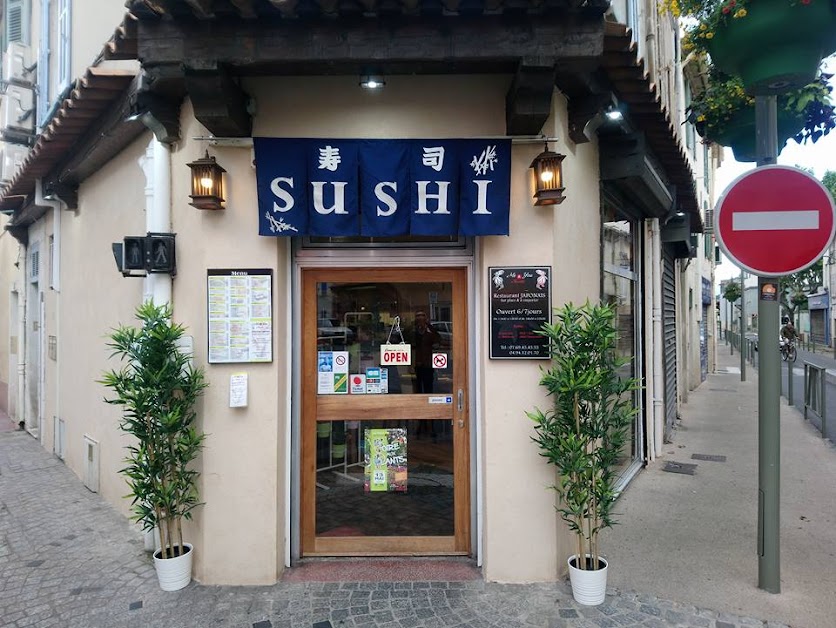 Me And You Sushi à La Crau