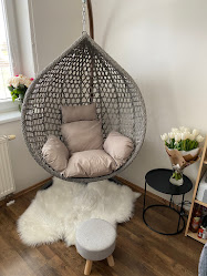 Eggie Hanging Chairs