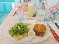 Plats et boissons du Restaurant de hamburgers Holly's Diner à Langueux - n°18