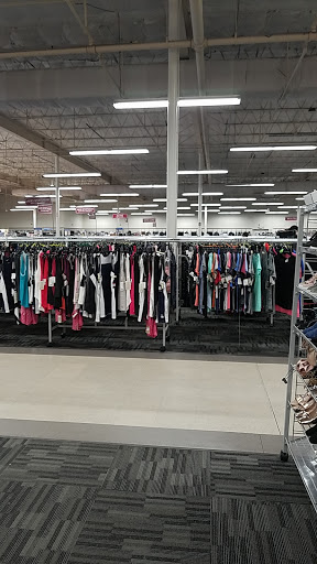 Clothing Store «Burlington Coat Factory», reviews and photos, 60 Newport Ave, Rumford, RI 02916, USA