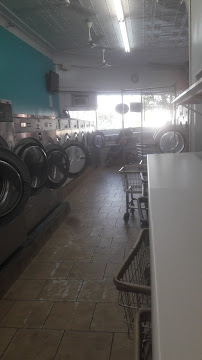 Humble family laundromat - Photo 8 - Car repair in Union City, NJ, Jersey City
