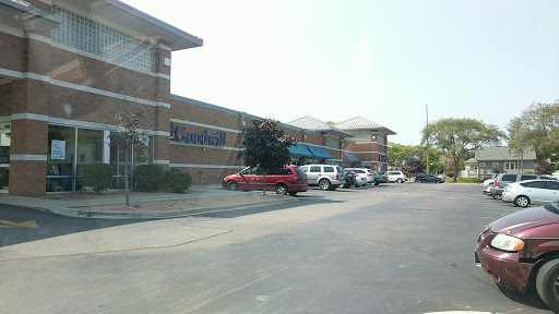 Thrift Store «Goodwill Store & Donation Center», reviews and photos, 3900 N Palmer St, Milwaukee, WI 53212, USA