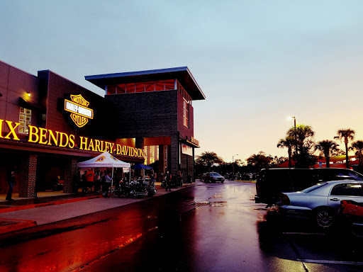 Motorcycle Dealer «Six Bends Harley-Davidson», reviews and photos, 9501 Thunder Rd, Fort Myers, FL 33913, USA