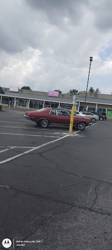 Shopping Mall «Indian Hills Shopping Center», reviews and photos, 3127 Canton Pike, Hopkinsville, KY 42240, USA