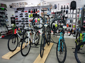 Bike Arena - cyklo prodejna Příbram - kola Trek a Giant, cyklo doplňky a příslušenství