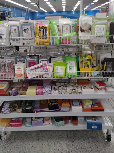 Clothing Store «Ross Dress for Less», reviews and photos, 3129 Market Center Drive, Morrisville, NC 27560, USA