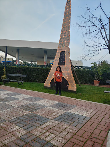 Coffee Shop «Le Boulevard», reviews and photos, 520 S Mooney Blvd, Visalia, CA 93277, USA