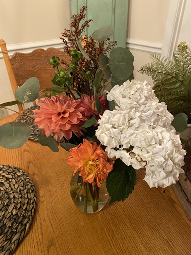 Florist «Wyoming Florist», reviews and photos, 401 Wyoming Ave, Cincinnati, OH 45215, USA