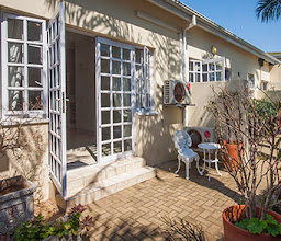 Cape Flame Guest House photo
