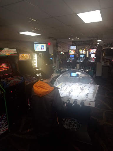 Shopping Mall «Great Valley Shopping Center», reviews and photos, 81 Lancaster Ave, Malvern, PA 19355, USA