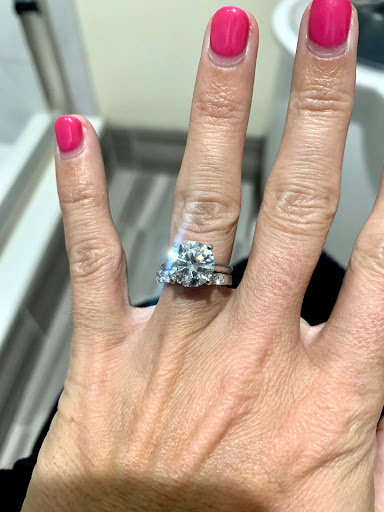 Jewelry Store «P.J. Rossi Jewelers», reviews and photos, 217 Commercial Blvd, Lauderdale-By-The-Sea, FL 33308, USA