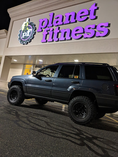 Gym «Planet Fitness», reviews and photos, 510 Parker St, Springfield, MA 01129, USA