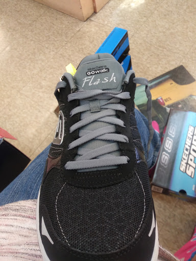 Shoe Store «Shoe City - Lawndale», reviews and photos, 16809 Hawthorne Blvd # 3706422, Lawndale, CA 90260, USA