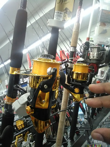 Sporting Goods Store «Big 5 Sporting Goods», reviews and photos, 3420 Arden Way, Sacramento, CA 95825, USA