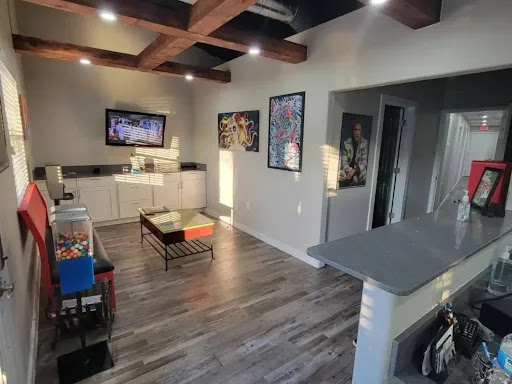 Tattoo Shop «La Rue Tattoo Inc.», reviews and photos, 351 N Central Ave, Umatilla, FL 32784, USA