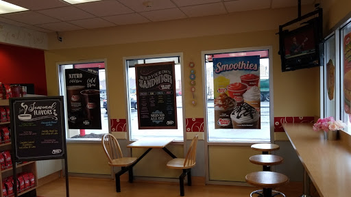 Donut Shop «Honey Dew Donuts», reviews and photos, 2 Taunton St, Plainville, MA 02762, USA