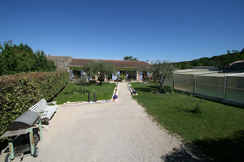 gîte la pinede à Fontaine-de-Vaucluse