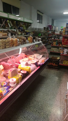 Supermercado Cheo C. Villanueva, 38, 38680 Guía de Isora, Santa Cruz de Tenerife, España