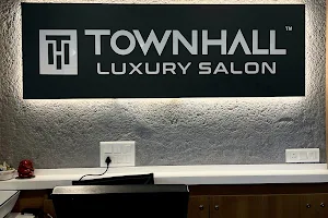 Townhall Salon image
