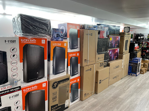 Electronics Store «King Electronics», reviews and photos, 4374 White Plains Rd, Bronx, NY 10466, USA