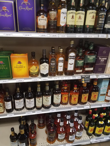 Liquor Store «Suburban Liquor Shop», reviews and photos, 26 New Britain Ave, Rocky Hill, CT 06067, USA