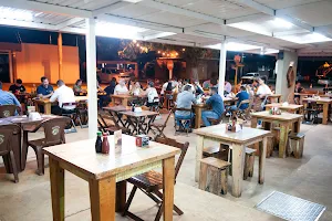 Alvaros - Bar & Restaurante image