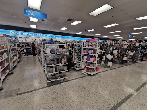 Clothing Store «Ross Dress for Less», reviews and photos, 17084 Slover Ave, Fontana, CA 92337, USA
