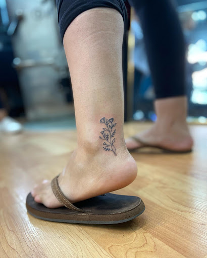 Explore one piece tattoo ideas, creative tattoo ideas in Belgrade, available at The Loyal Sparrow Tattoo and Piercing